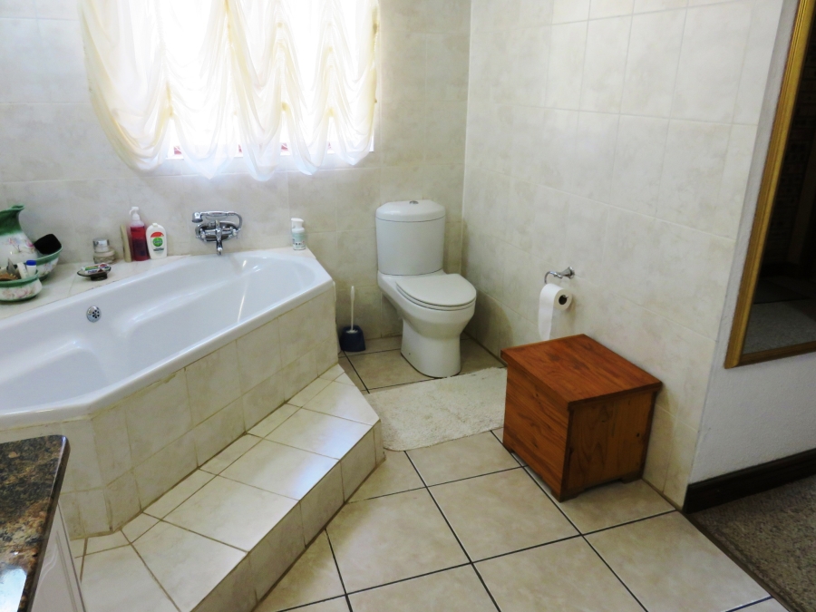 3 Bedroom Property for Sale in Deneysville Free State